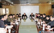 学校召开综治工作领导小组会议