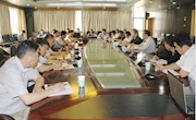 学校召开综治工作领导小组会议