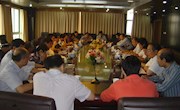 学校召开综治工作会议